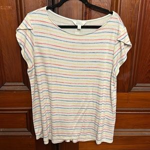 Cute, flowy, striped colorful tshirt